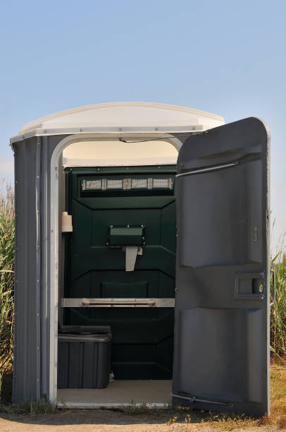 Best Affordable portable toilet rental  in Wyong, MI